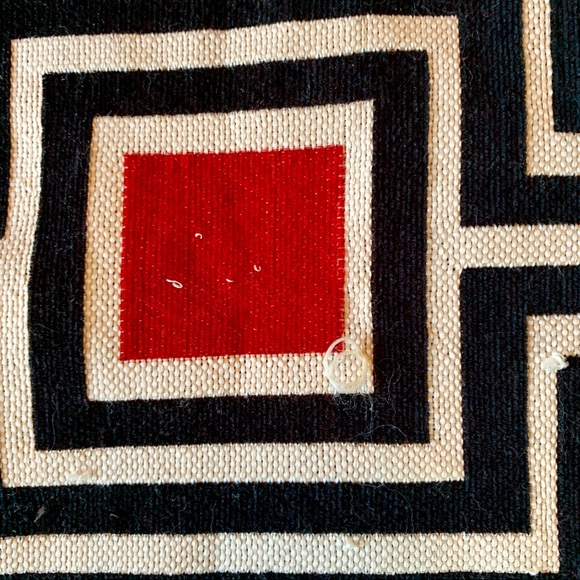 Set of 2 Black & Red geometric cushion covers. - Picture 6 of 6